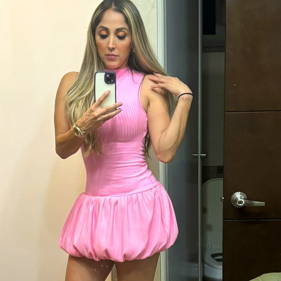Zara pink dress - Picture 1 of 3